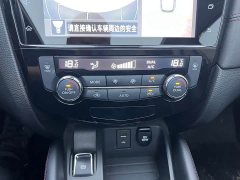 Nissan Qashqai 2.0L CVT XV Premium Luxury - ფოტო 12