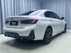 BMW 3 Series 320Li M Sport Package - ფოტო 18