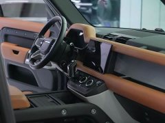 Land Rover Defender Facelift 110 3.0T P400 X-DYNAMIC HSE - ფოტო 17