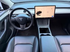 Tesla Model Y Rear-Wheel Drive - ფოტო 13