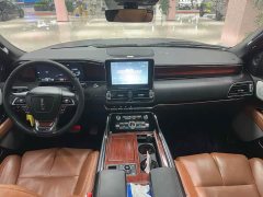 Lincoln Navigator 2020 3.5T Prestige Edition - ფოტო 4