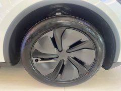 Tesla Model Y Rear-Wheel Drive - ფოტო 5