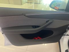 Tesla Model Y Rear-Wheel Drive - ფოტო 9