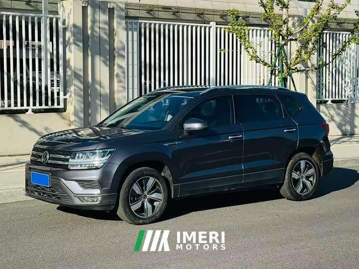 Volkswagen Touareg 280TSI FWD Comfort Edition - ავტომობილი ჩინეთიდან