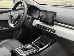 BYD Qin New Energy 2019 Travel Standard Edition - ფოტო 9