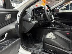 Hyundai Elantra 2022 1.5L CVT Luxury - ფოტო 7