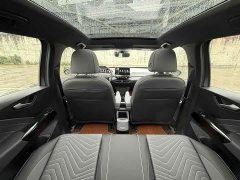 Volkswagen ID.3 Outstanding Edition - ფოტო 12