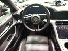 Porsche Taycan - ფოტო 11