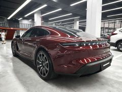 Porsche Taycan - ფოტო 18