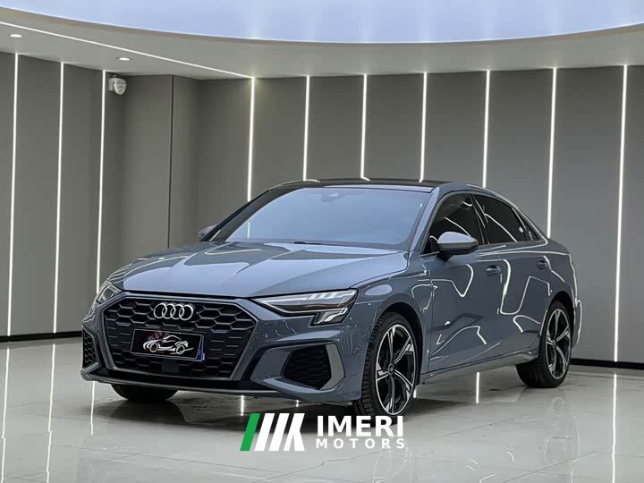 Audi A3 A3L Limousine 35 TFSI Luxury Sport