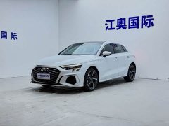 Audi A3 2022 Sportback 35 TFSI Fashion Sport - ფოტო 1