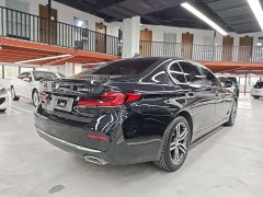 BMW 5 Series 530Li Premier Luxury Package - ფოტო 16