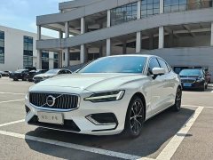 Volvo S60 B4 Smart Luxury Edition - ფოტო 1