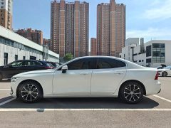 Volvo S60 B4 Smart Luxury Edition - ფოტო 3