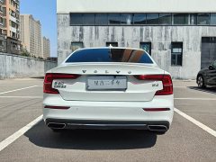Volvo S60 B4 Smart Luxury Edition - ფოტო 9