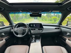Lexus ES 200 Excellence Edition - ფოტო 5