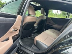 Lexus ES 200 Excellence Edition - ფოტო 7