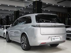 Li Auto L8 Pro - ფოტო 17