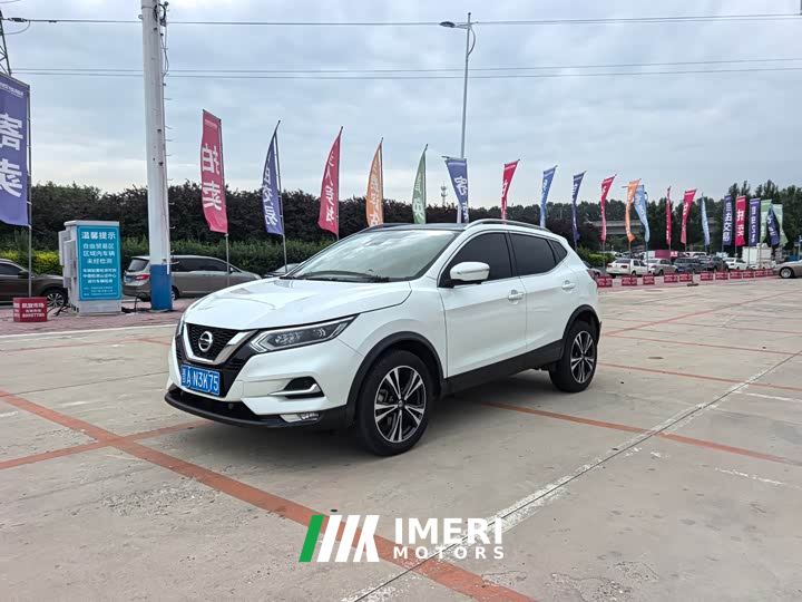 Nissan Qashqai 2.0L CVT XV Premium Luxury