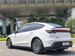 Tesla Model Y L Long Range All-Wheel Drive - ფოტო 10