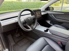Tesla Model Y 2024 Rear-Wheel Drive - ფოტო 12