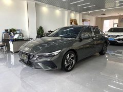 Hyundai Elantra 2023 1.5L CVT Luxury - ფოტო 9