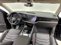 Volkswagen Touareg 2022 3.0TSI Rui Xiang Edition Obsidian Black Sport Package - ფოტო 12