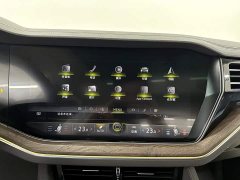 Volkswagen Touareg 2022 3.0TSI Rui Xiang Edition Obsidian Black Sport Package - ფოტო 15