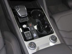 Volkswagen Touareg 2022 3.0TSI Rui Xiang Edition Obsidian Black Sport Package - ფოტო 18