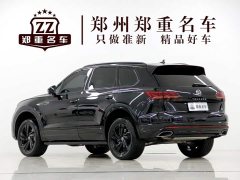 Volkswagen Touareg 2022 3.0TSI Rui Xiang Edition Obsidian Black Sport Package - ფოტო 5