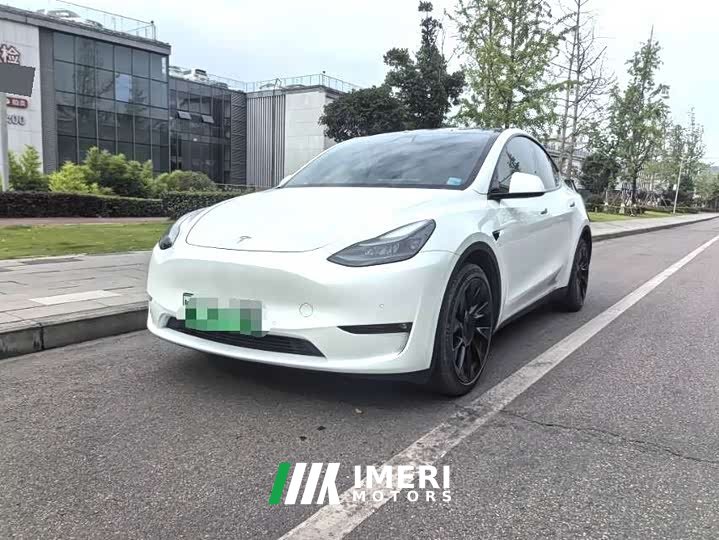 Tesla Model Y Long Range All-Wheel Drive - ავტომობილი ჩინეთიდან