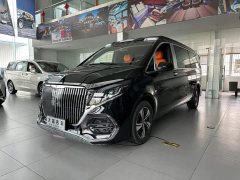 Mercedes-Benz Vito 2024 2.0T Elite 7-Seater - ფოტო 1