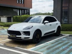 Porsche 2020 Macan 2.0T - ფოტო 1
