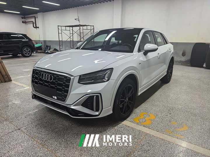 Audi Q2L 35 TFSI Dynamic Entry