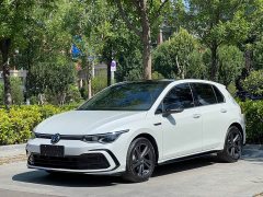Volkswagen Golf 2021 280TSI DSG R-Line - ფოტო 1
