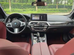 BMW 5 Series 525Li M Sport Package - ფოტო 7