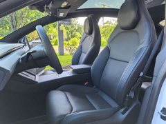 Tesla Model Y L Long Range All-Wheel Drive - ფოტო 5