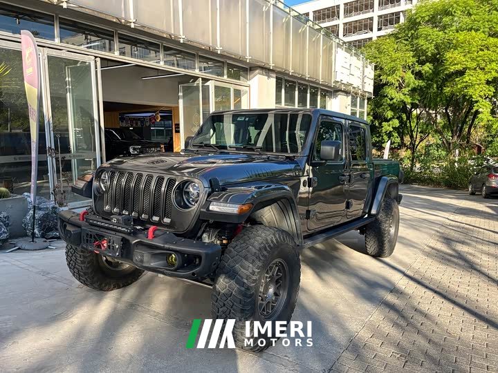 Jeep Gladiator 3.6L Pioneer Edition