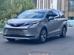 Toyota Sienna 2.5L Hybrid Platinum Edition - ფოტო 1