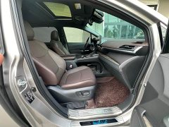 Toyota Sienna 2.5L Hybrid Platinum Edition - ფოტო 5
