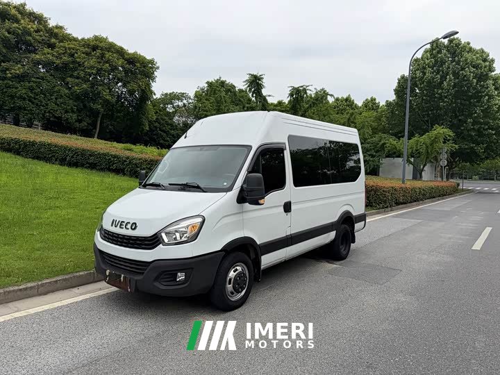 Iveco Eurocargo 2.0T Manual M1 Dedicated Platform Long Wheelbase Short Overhang High Roof Side Sliding Door F1A