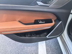 Jaguar XFL 2.0T P300 AWD Flagship Sport Gold Edition - ფოტო 16
