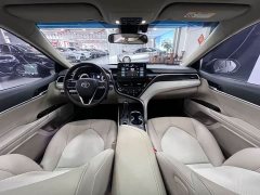 Toyota Camry 2.0G Luxury - ფოტო 13