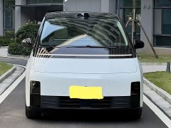 Li Auto MEGA Home Family Edition - ფოტო 2