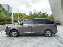 Buick GL8 Land Business Class 652T Luxury - ფოტო 5