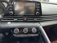 Hyundai Elantra 1.5L CVT GLX Elite - ფოტო 13