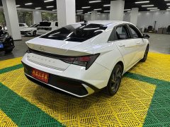 Hyundai Elantra 1.5L CVT GLX Elite - ფოტო 4