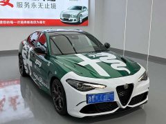 Alfa Romeo Giulia 2.9T Quadrifoglio - ფოტო 1