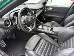 Alfa Romeo Giulia 2.9T Quadrifoglio - ფოტო 4