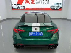 Alfa Romeo Giulia 2.9T Quadrifoglio - ფოტო 8